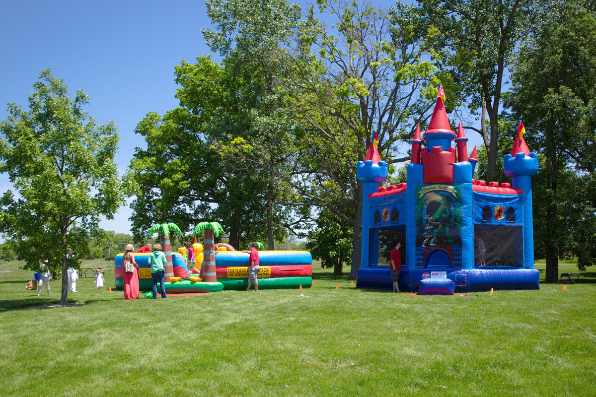 Bounce house for children's entertainment